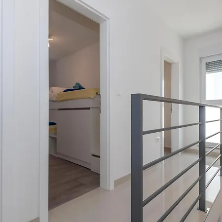 3 Bedroom Nice In Holiday home Jadrija