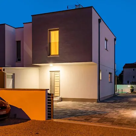 3 Bedroom In * Jadrija